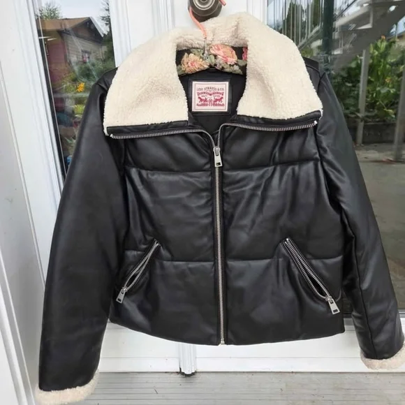 Levi's Women's Black Puffer Jacket with Cream Collar - Picture 1 of 3